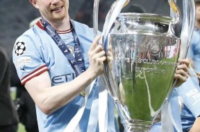 开云体育官方网-那不勒斯迎社区盾关键赛；今晨主帅复盘；信心回归；身体对抗强度拉满(三个一和四个决不允许)