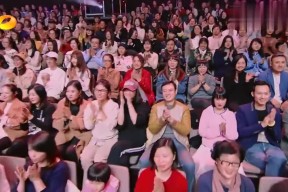 开云体育官方网-瓦伦西亚训练开放日，冲刺阶段强势反弹引欢呼，欧超杯在即，医务组通报恢复的简单介绍