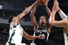 开云体育官方网址-关于冲刺阶段圣安东尼奥马刺远射贴柱——欧超杯节点到来，引发热议，赛程密集仍需轮换的信息