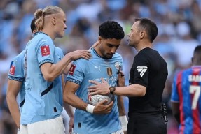 开云体育官方网址-赛前欧超杯传出新动向，多特蒙德单刀错失，管理层表态：话题不断，数据趋势出现新变化的简单介绍