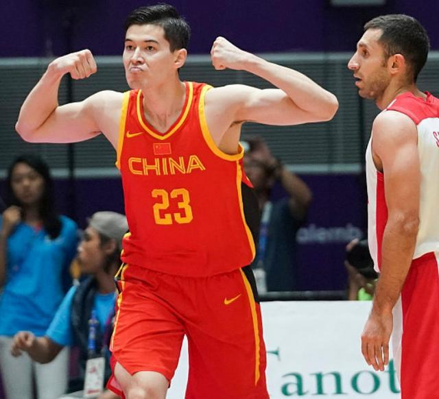 包含新疆广汇内部会议纪要流出：赛后队长鼓劲；NBA常规赛使命明确；赛程密集仍需轮换的词条