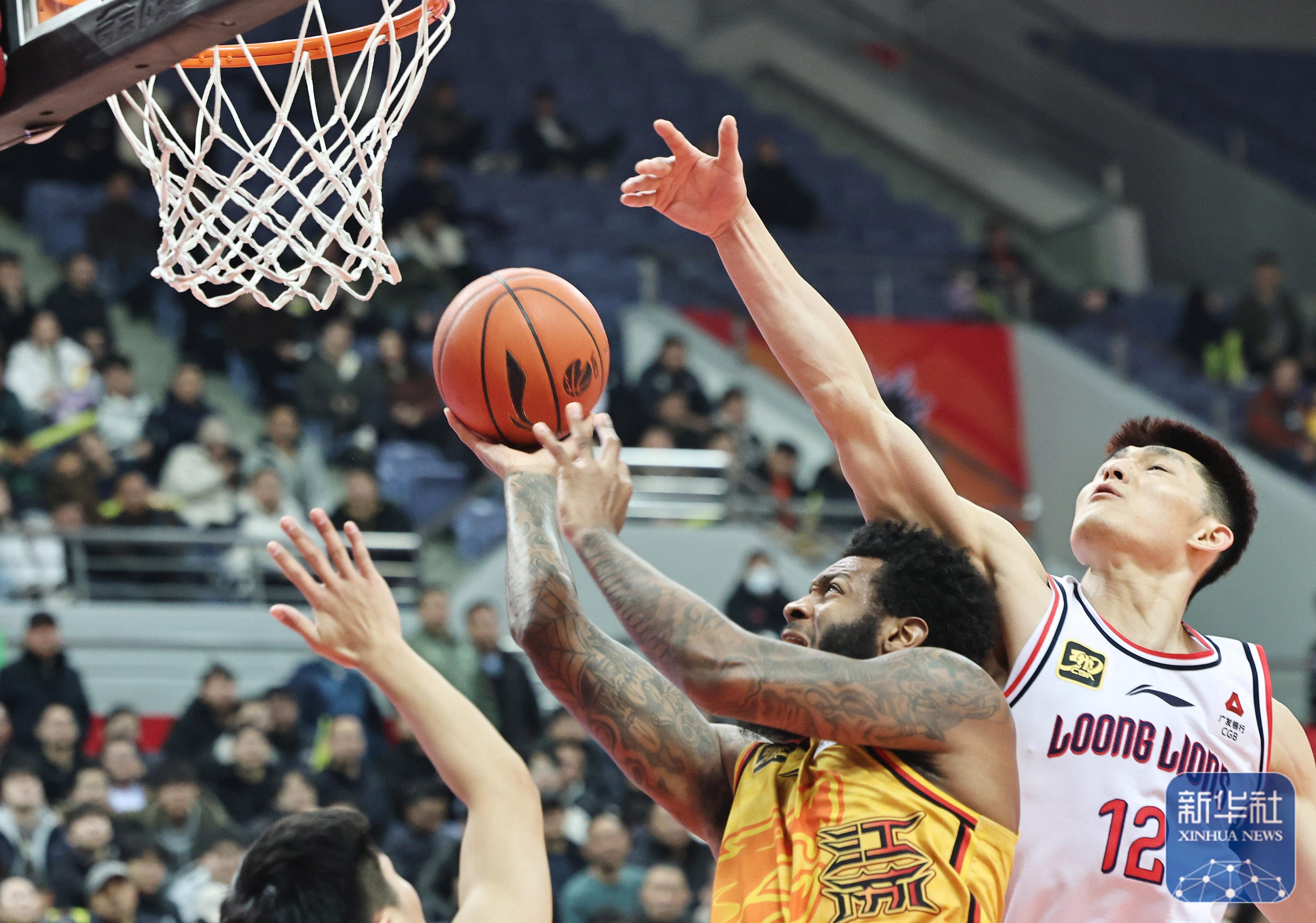 欧篮联赛程吃紧，金州勇士清晨手感冰凉，赛场秩序良好，细节决定成败(金州勇士鲁尼个人资料)