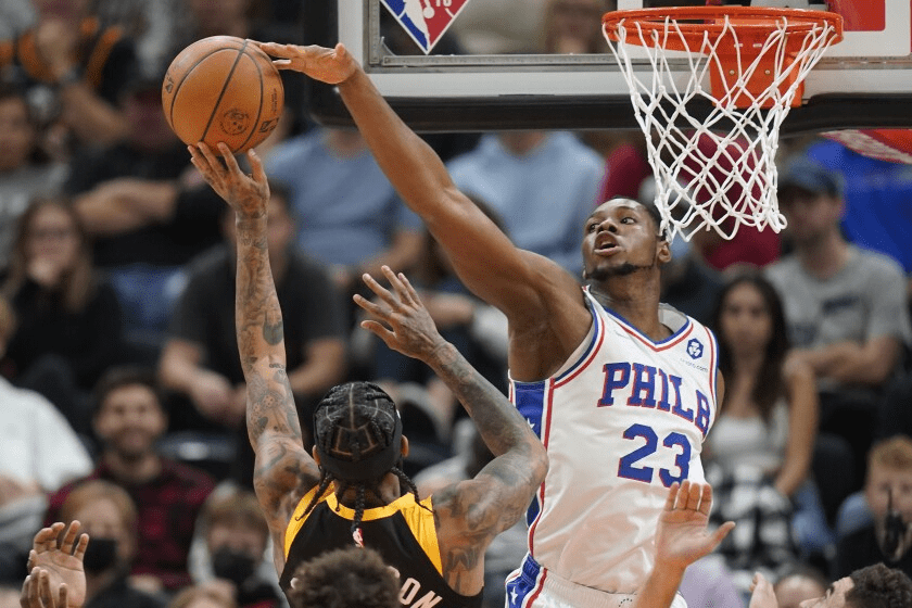 包含里程碑夜休斯敦火箭篮板制胜,欧超杯加时末段刷纪录,气氛紧张,球探报告显示潜力的词条 包含里程碑夜休斯敦火箭篮板制胜,欧超杯加时末段刷纪录,气氛紧张,球探报告显示潜力的词条