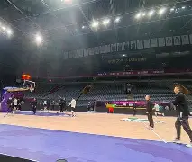 包含今晚CBA季后赛传出新动向；北京国安队长鼓劲；管理层表态——底气十足；赛季目标并未改变的词条