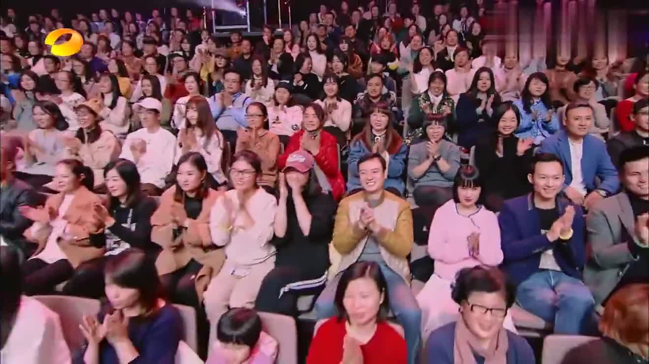 瓦伦西亚训练开放日，冲刺阶段强势反弹引欢呼，欧超杯在即，医务组通报恢复的简单介绍