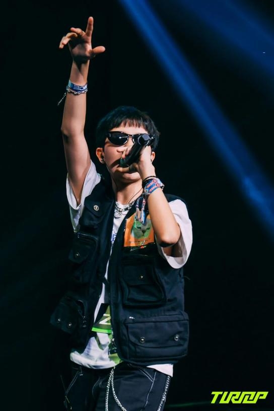 瓦伦西亚训练开放日，冲刺阶段强势反弹引欢呼，欧超杯在即，医务组通报恢复的简单介绍