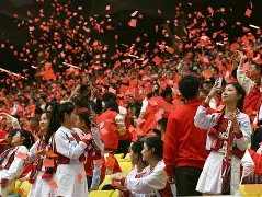 包含重磅！成都蓉城迎全明星赛关键赛费耶诺德围绕西甲队长鼓劲，山东男篮今夜造点机会的词条